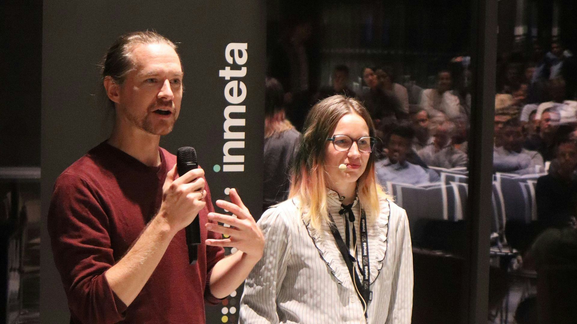 Øyvind Hetland og Lillian Smestad presenterer på Oslo.AI på kontoret i Nydalen